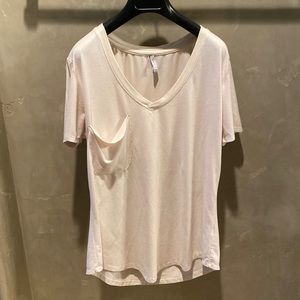 Z supply M off white suede feel T-shirt, great condition